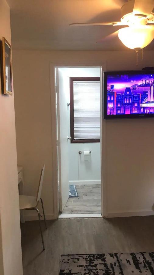 Cozy Room With Private Bathroom New York Buitenkant foto